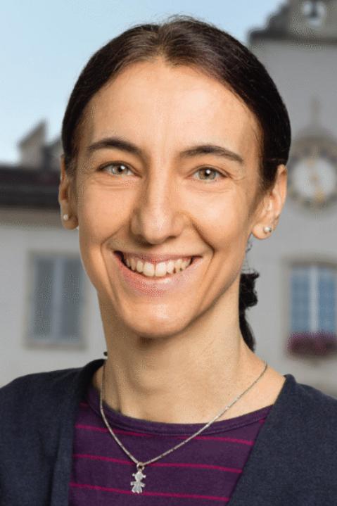Piera Bradanini Baur, Die Mitte Aarau
